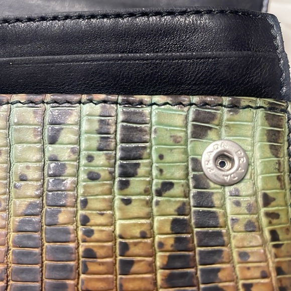 PRADA Rare Snakeskin Wallet - Picture 5 of 12